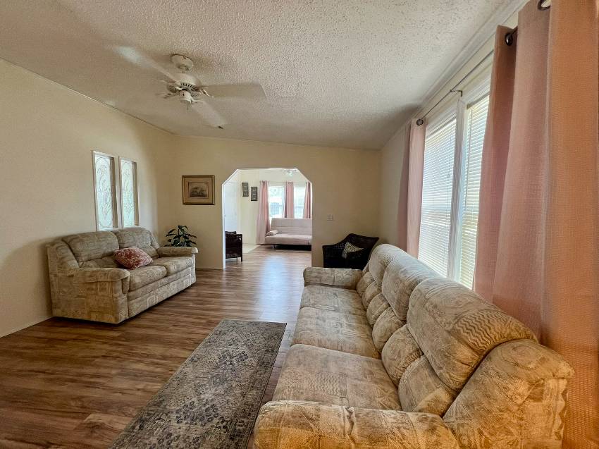 9814 Sucia Circle a Parrish, FL Mobile or Manufactured Home for Sale